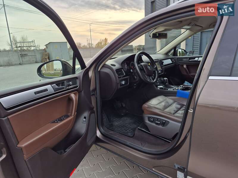 Внедорожник / Кроссовер Volkswagen Touareg 2010 в Киеве фото 16 Внедорожник / Кроссовер Volkswagen Touareg 2010 в Киеве