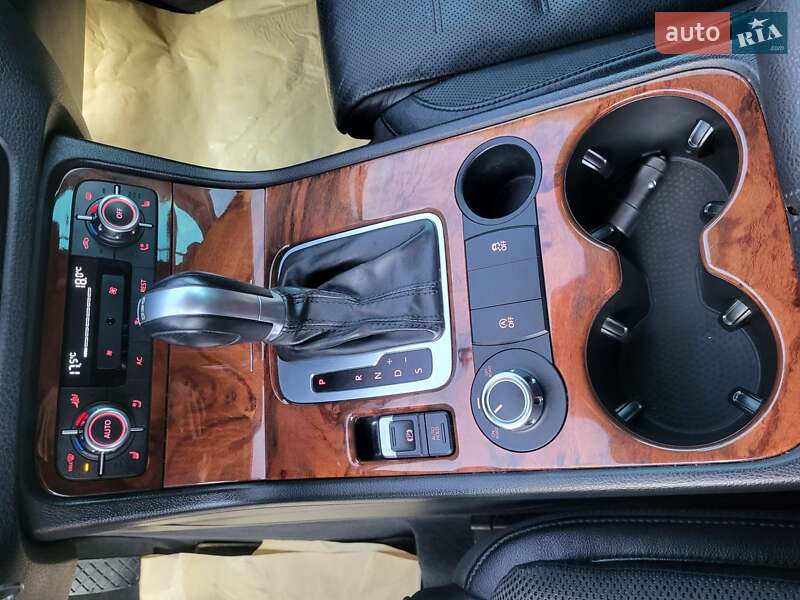 Внедорожник / Кроссовер Volkswagen Touareg 2010 в Луцке фото 42 Внедорожник / Кроссовер Volkswagen Touareg 2010 в Луцке