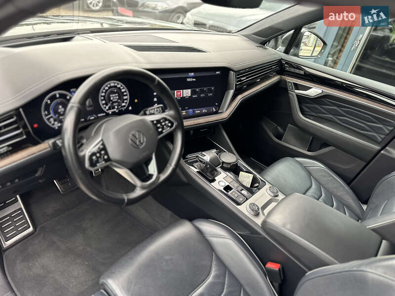 Позашляховик / Кросовер Volkswagen Touareg 2021 в Рівному фото 17 Позашляховик / Кросовер Volkswagen Touareg 2021 в Рівному