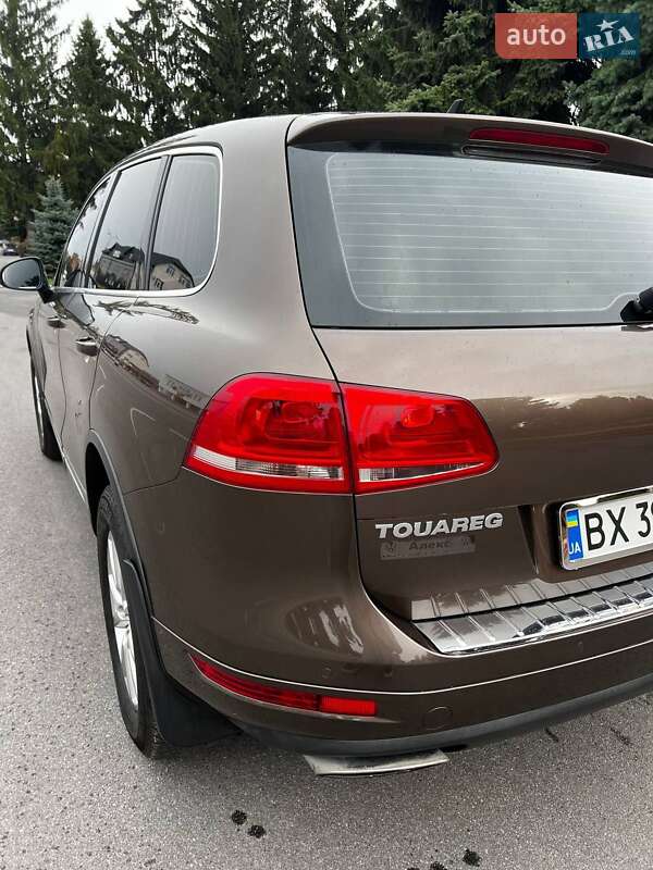 Внедорожник / Кроссовер Volkswagen Touareg 2010 в Калиновке