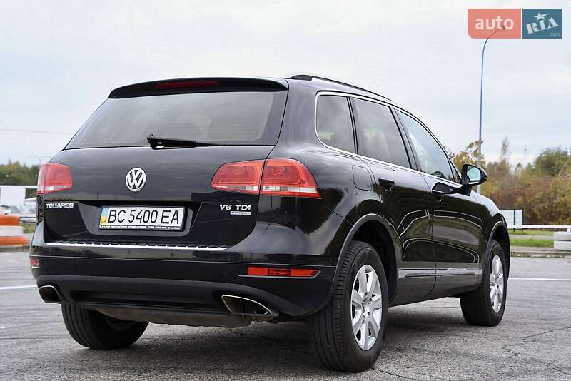 Позашляховик / Кросовер Volkswagen Touareg 2011 в Львові