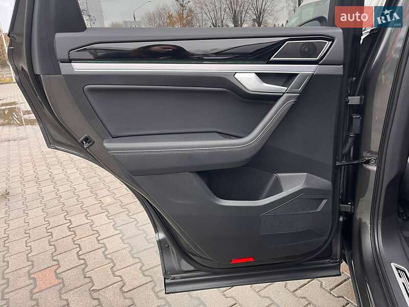 Внедорожник / Кроссовер Volkswagen Touareg 2023 в Житомире фото 29 Внедорожник / Кроссовер Volkswagen Touareg 2023 в Житомире