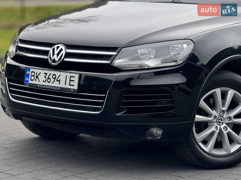 Внедорожник / Кроссовер Volkswagen Touareg 2012 в Межгорье
