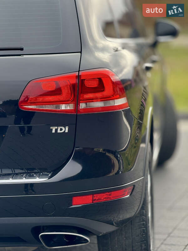 Внедорожник / Кроссовер Volkswagen Touareg 2012 в Межгорье