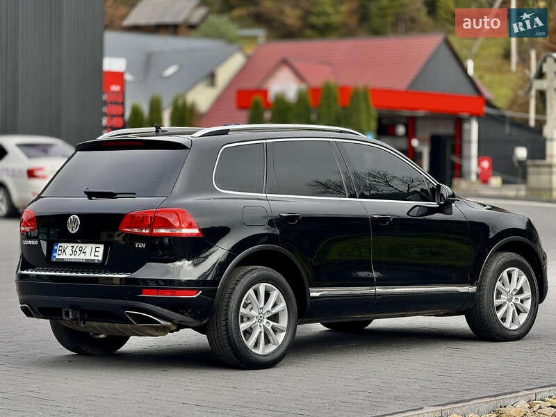 Внедорожник / Кроссовер Volkswagen Touareg 2012 в Межгорье