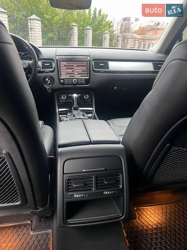 Внедорожник / Кроссовер Volkswagen Touareg 2016 в Черкассах фото 24 Внедорожник / Кроссовер Volkswagen Touareg 2016 в Черкассах