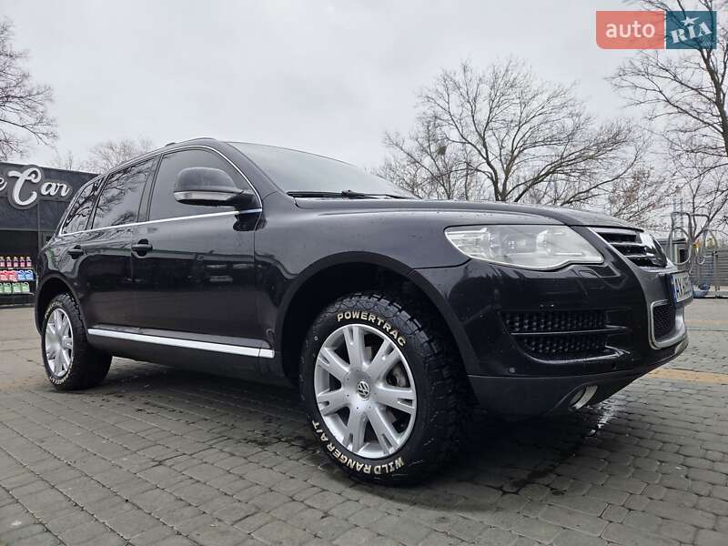 Внедорожник / Кроссовер Volkswagen Touareg 2007 в Харькове