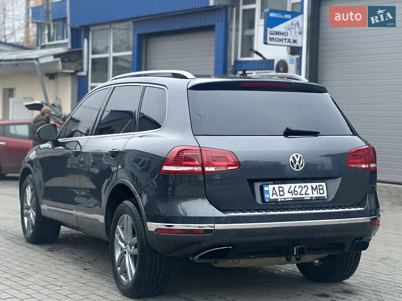 Внедорожник / Кроссовер Volkswagen Touareg 2015 в Виннице