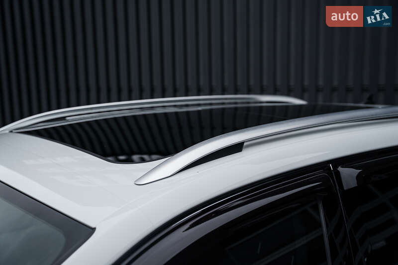 Позашляховик / Кросовер Volkswagen Touareg 2016 в Києві фото 15 Позашляховик / Кросовер Volkswagen Touareg 2016 в Києві