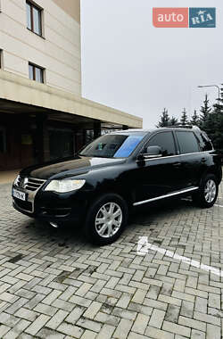 Внедорожник / Кроссовер Volkswagen Touareg 2007 в Харькове