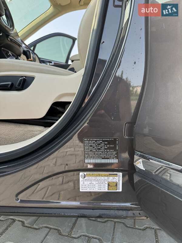 Позашляховик / Кросовер Volkswagen Touareg 2012 в Врадіївці