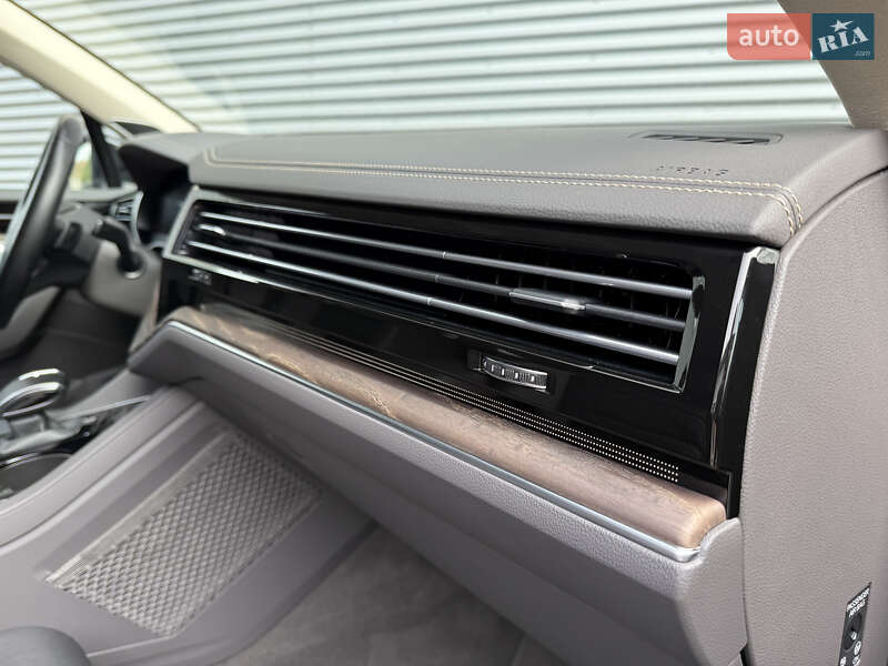 Внедорожник / Кроссовер Volkswagen Touareg 2021 в Ровно