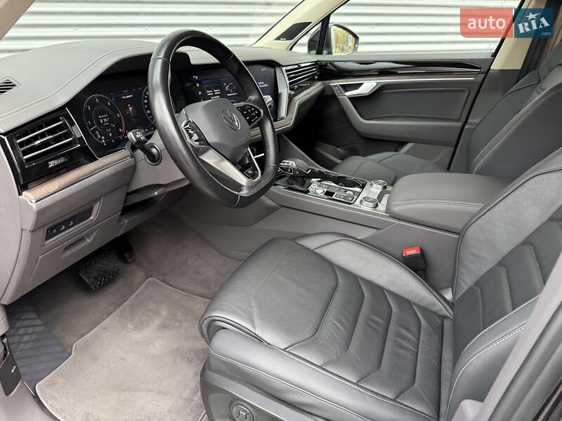 Внедорожник / Кроссовер Volkswagen Touareg 2021 в Ровно
