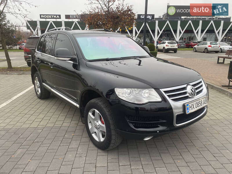 Позашляховик / Кросовер Volkswagen Touareg 2007 в Хмельницькому