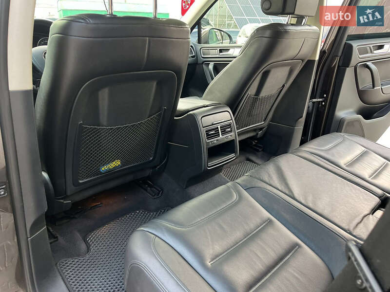 Внедорожник / Кроссовер Volkswagen Touareg 2015 в Владимире фото 52 Внедорожник / Кроссовер Volkswagen Touareg 2015 в Владимире