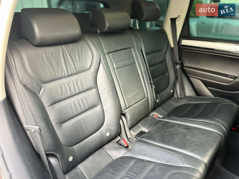 Внедорожник / Кроссовер Volkswagen Touareg 2015 в Владимире фото 66 Внедорожник / Кроссовер Volkswagen Touareg 2015 в Владимире