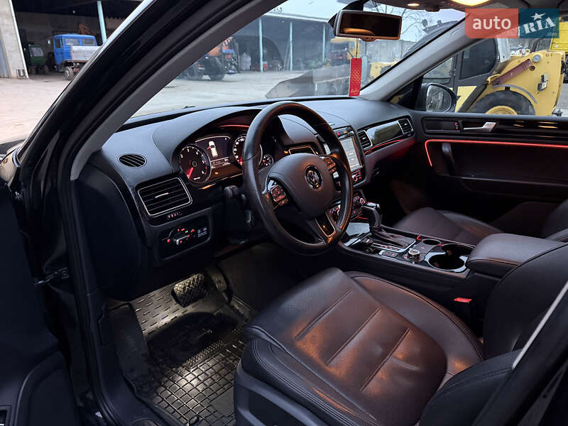Внедорожник / Кроссовер Volkswagen Touareg 2012 в Виннице фото 8 Внедорожник / Кроссовер Volkswagen Touareg 2012 в Виннице
