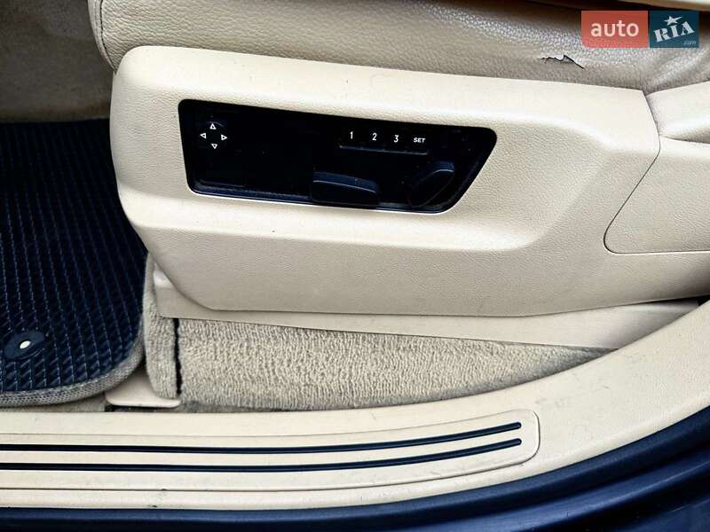 Позашляховик / Кросовер Volkswagen Touareg 2009 в Солотвині