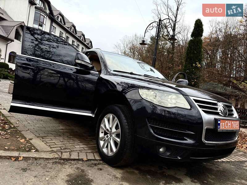 Позашляховик / Кросовер Volkswagen Touareg 2009 в Солотвині
