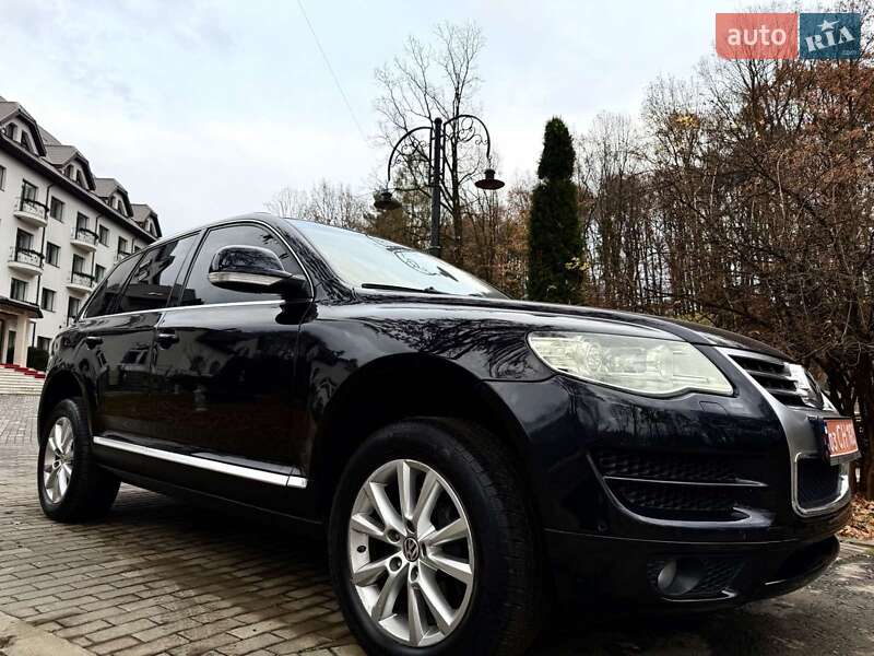 Позашляховик / Кросовер Volkswagen Touareg 2009 в Солотвині