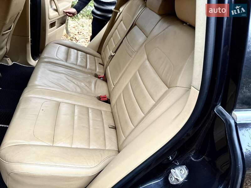 Позашляховик / Кросовер Volkswagen Touareg 2009 в Солотвині