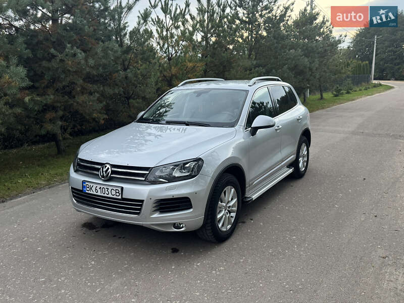 Внедорожник / Кроссовер Volkswagen Touareg 2010 в Яворове