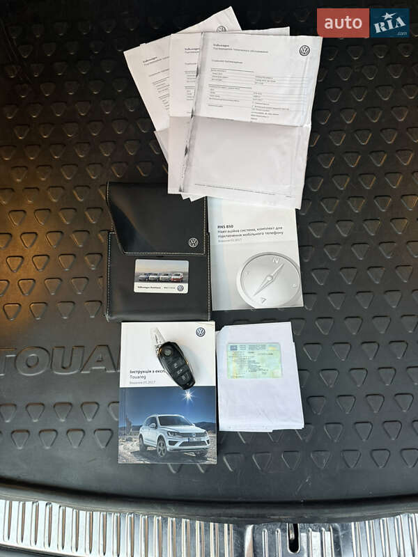 Позашляховик / Кросовер Volkswagen Touareg 2017 в Береговому фото 53 Позашляховик / Кросовер Volkswagen Touareg 2017 в Береговому