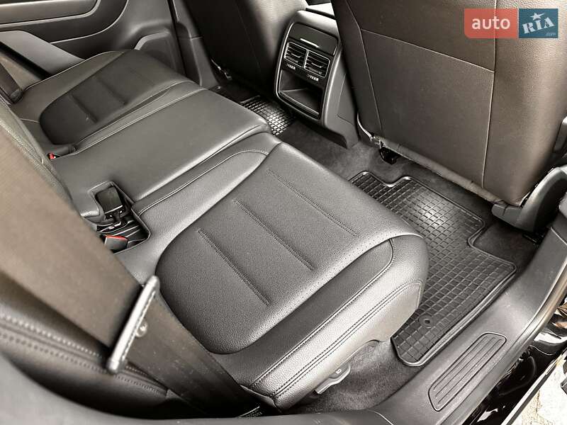 Внедорожник / Кроссовер Volkswagen Touareg 2015 в Харькове фото 27 Внедорожник / Кроссовер Volkswagen Touareg 2015 в Харькове