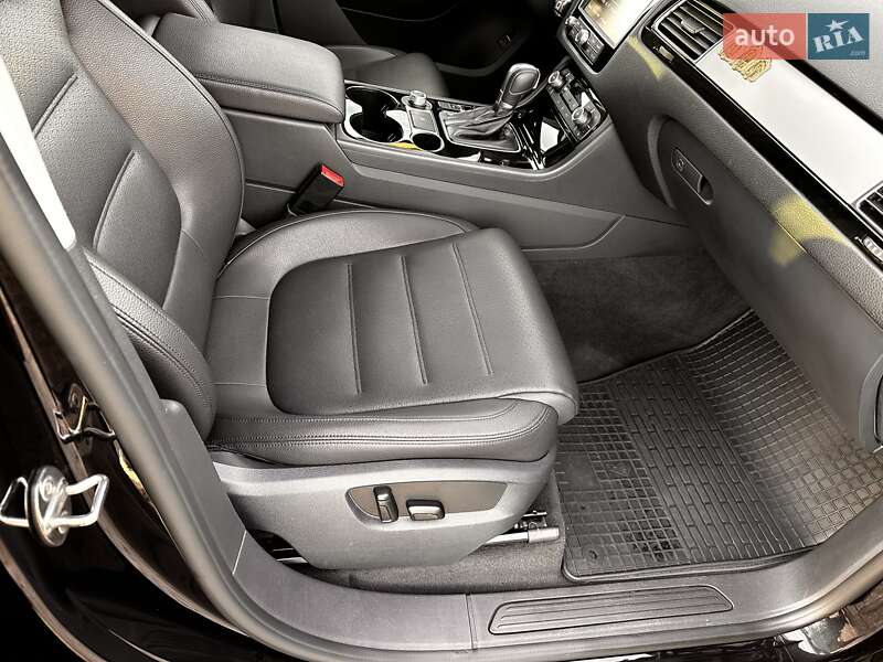 Внедорожник / Кроссовер Volkswagen Touareg 2015 в Харькове фото 30 Внедорожник / Кроссовер Volkswagen Touareg 2015 в Харькове