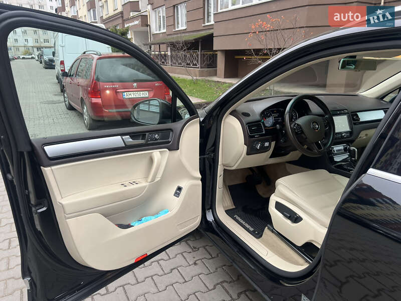 Внедорожник / Кроссовер Volkswagen Touareg 2013 в Житомире фото 13 Внедорожник / Кроссовер Volkswagen Touareg 2013 в Житомире