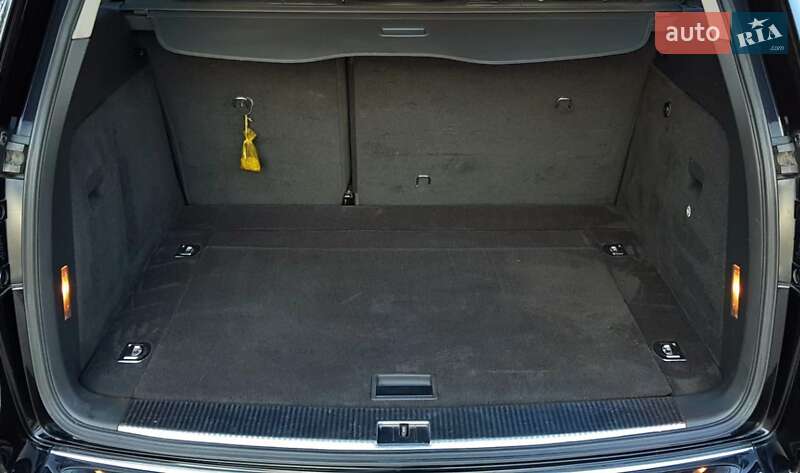 Позашляховик / Кросовер Volkswagen Touareg 2008 в Рівному