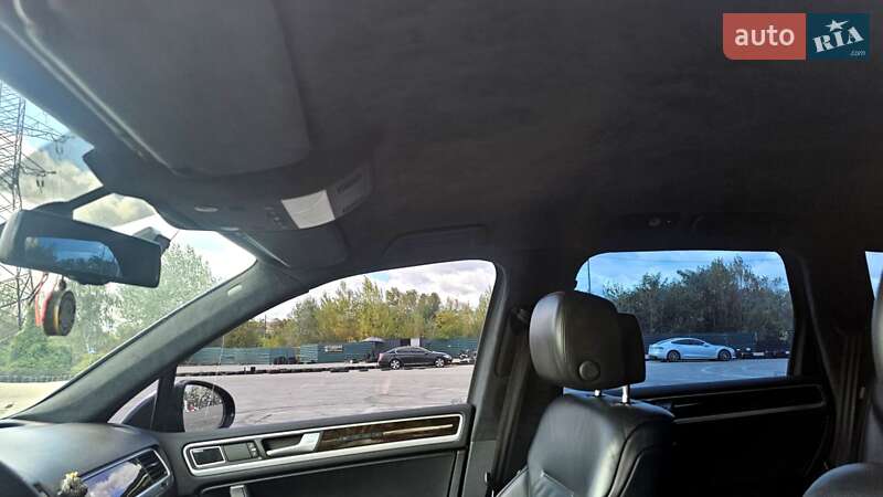 Позашляховик / Кросовер Volkswagen Touareg 2014 в Києві фото 13 Позашляховик / Кросовер Volkswagen Touareg 2014 в Києві