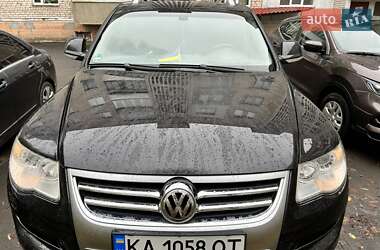 Позашляховик / Кросовер Volkswagen Touareg 2006 в Старокостянтинові