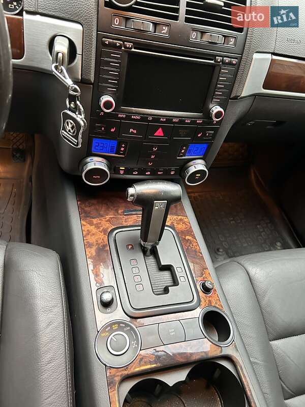 Внедорожник / Кроссовер Volkswagen Touareg 2006 в Староконстантинове фото 11 Внедорожник / Кроссовер Volkswagen Touareg 2006 в Староконстантинове