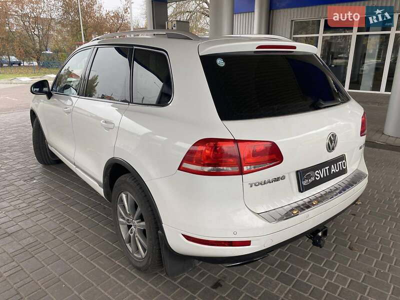 Позашляховик / Кросовер Volkswagen Touareg 2012 в Миколаєві