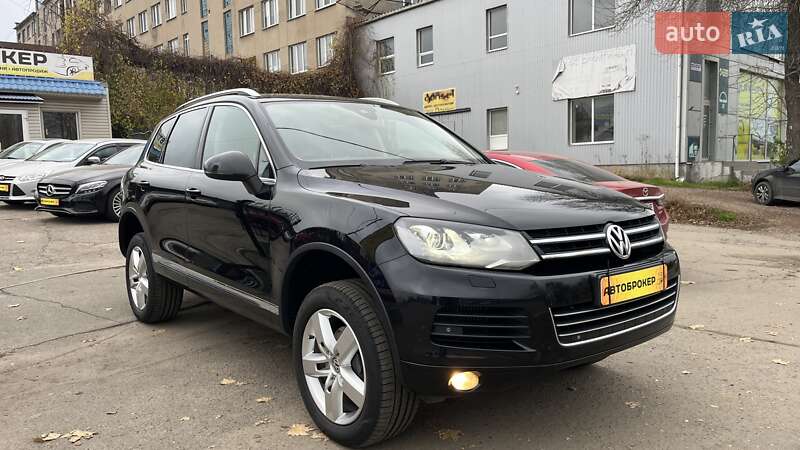 Позашляховик / Кросовер Volkswagen Touareg 2014 в Миколаєві