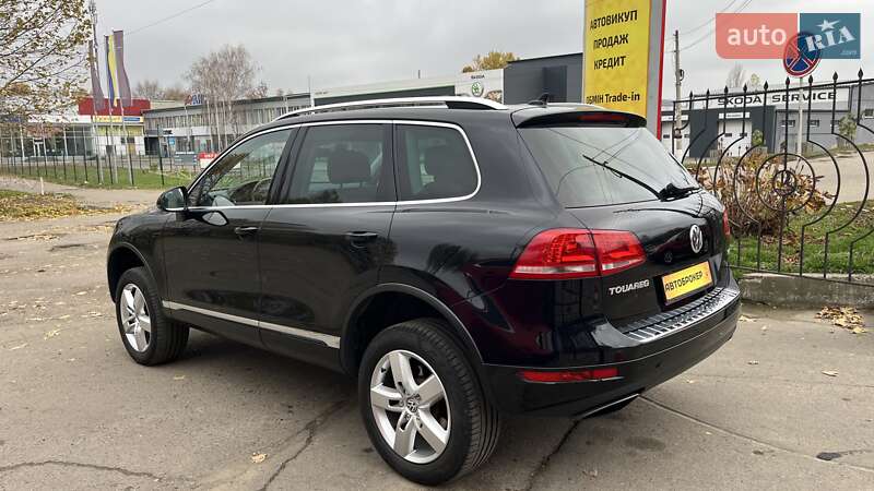 Позашляховик / Кросовер Volkswagen Touareg 2014 в Миколаєві