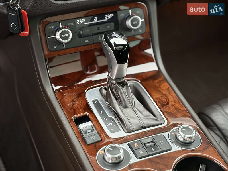 Позашляховик / Кросовер Volkswagen Touareg 2016 в Білій Церкві