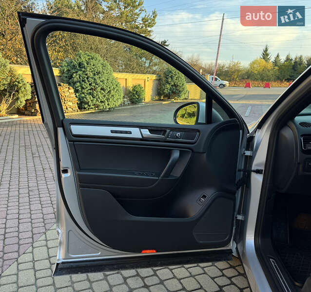 Внедорожник / Кроссовер Volkswagen Touareg 2014 в Мукачево фото 32 Внедорожник / Кроссовер Volkswagen Touareg 2014 в Мукачево