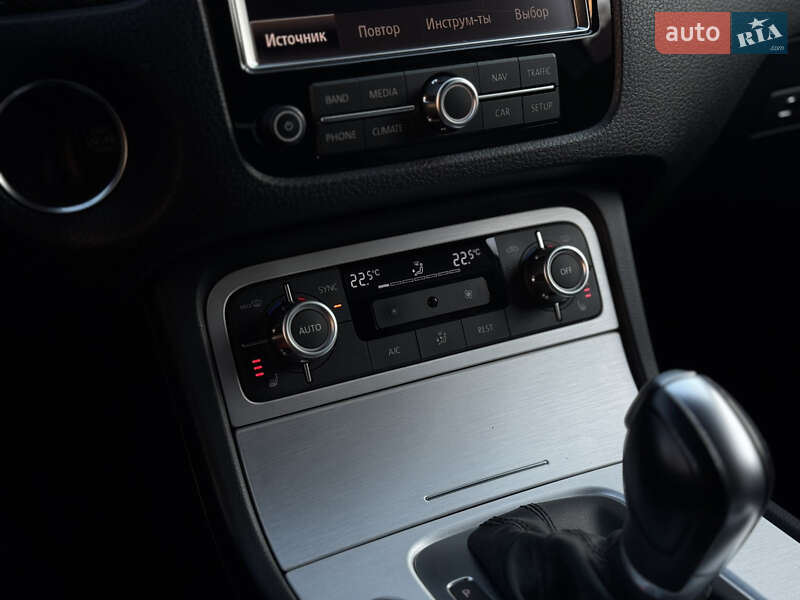 Внедорожник / Кроссовер Volkswagen Touareg 2014 в Мукачево фото 46 Внедорожник / Кроссовер Volkswagen Touareg 2014 в Мукачево