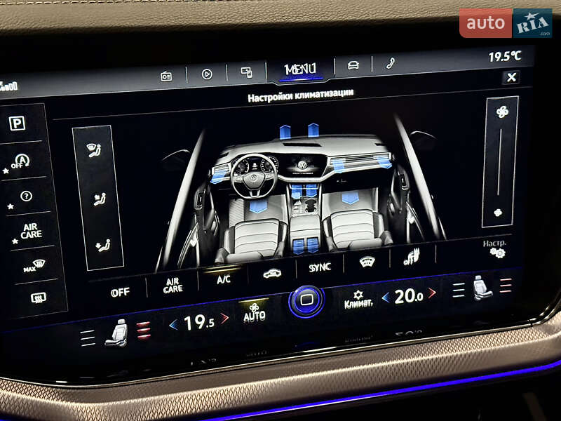 Позашляховик / Кросовер Volkswagen Touareg 2022 в Києві