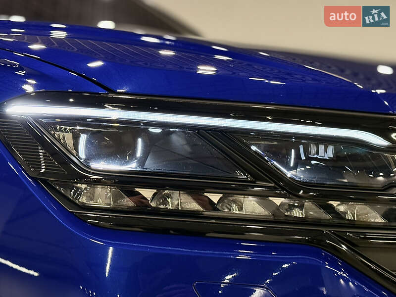 Позашляховик / Кросовер Volkswagen Touareg 2022 в Києві
