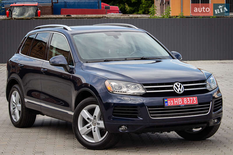 Позашляховик / Кросовер Volkswagen Touareg 2013 в Нововолинську