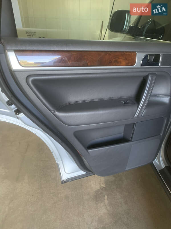 Внедорожник / Кроссовер Volkswagen Touareg 2007 в Тульчине