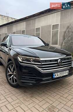 Внедорожник / Кроссовер Volkswagen Touareg 2024 в Киеве