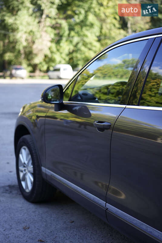 Внедорожник / Кроссовер Volkswagen Touareg 2010 в Сумах фото 5 Внедорожник / Кроссовер Volkswagen Touareg 2010 в Сумах