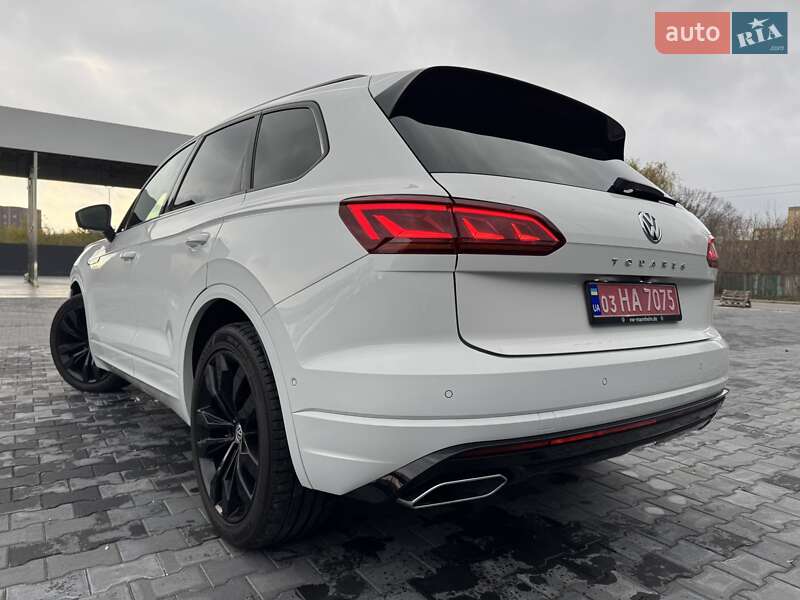 Внедорожник / Кроссовер Volkswagen Touareg 2020 в Хмельницком