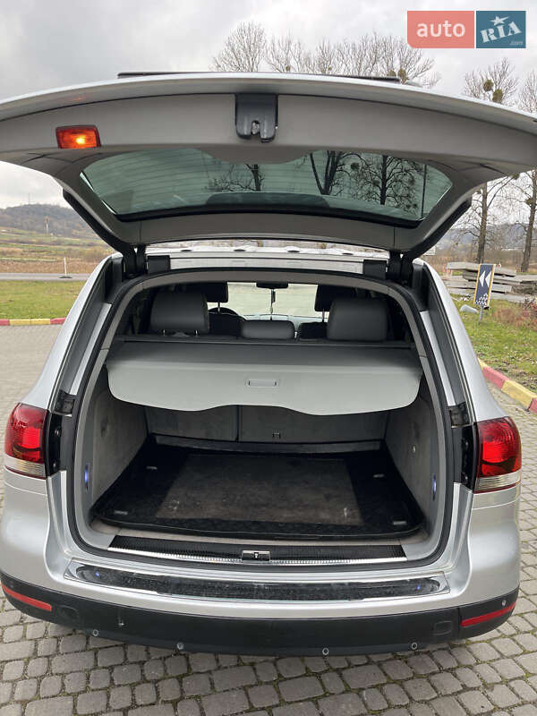 Позашляховик / Кросовер Volkswagen Touareg 2008 в Львові