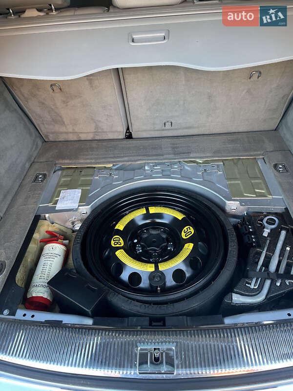 Позашляховик / Кросовер Volkswagen Touareg 2008 в Львові