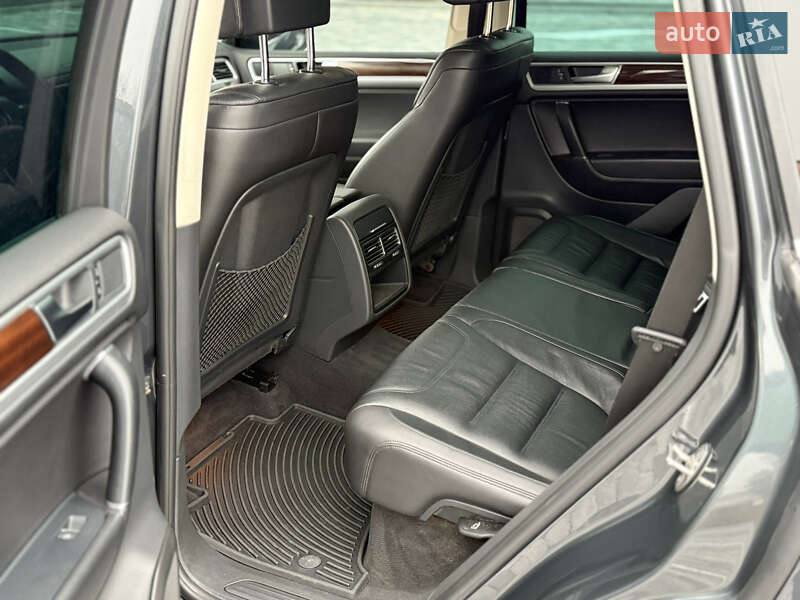 Внедорожник / Кроссовер Volkswagen Touareg 2015 в Виннице фото 17 Внедорожник / Кроссовер Volkswagen Touareg 2015 в Виннице